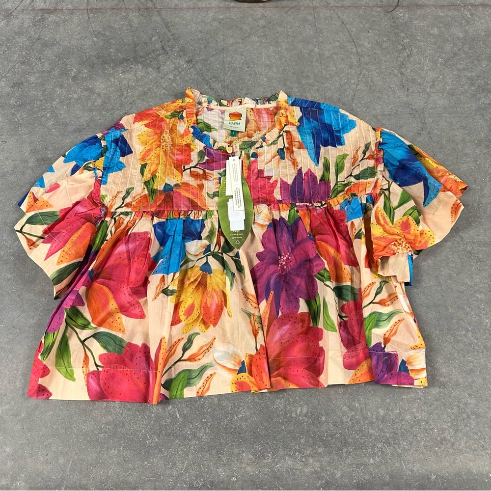 Farm rio floral ruffle crop blouse top L graphic Mary’s garden